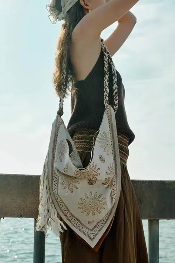 Bohemian Style Tassel Pendant Vacation Crossbody Bag