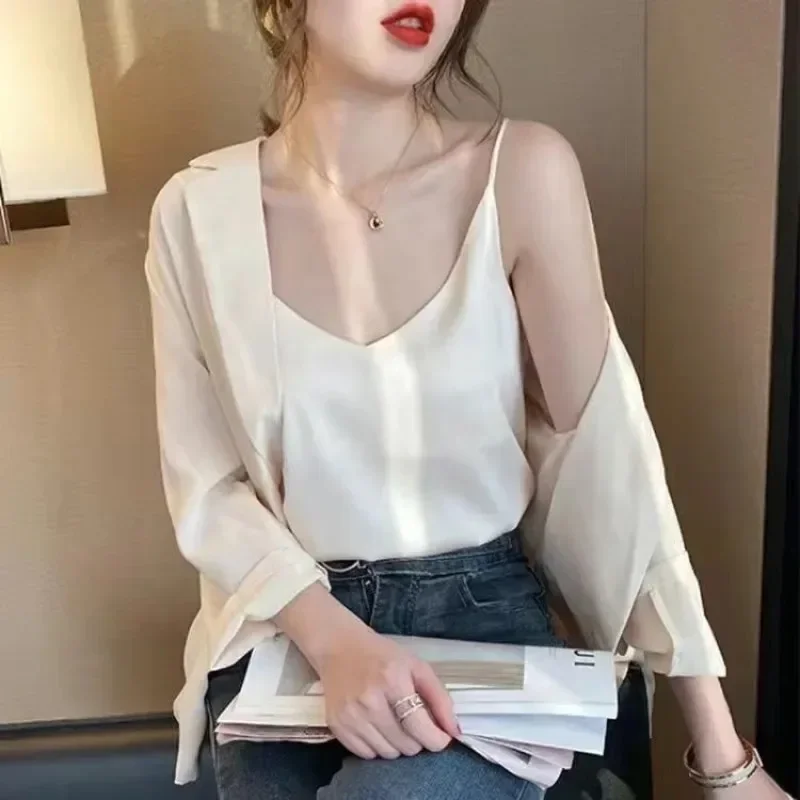 Sexy Strap Crop Top Fashion Silky Camisole Women's Inner With White Bottoming Satin Top Summer V-neck Thin Section Y2K Camisole