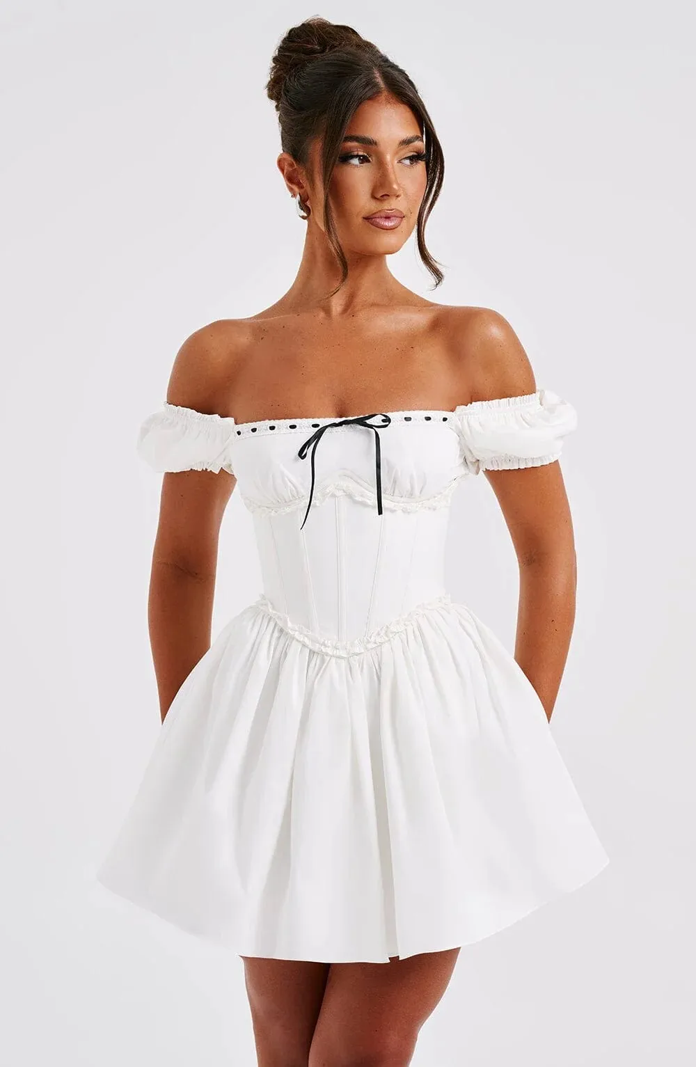 Elegant Sleeveless Tight Pleated Dress For Women Autumn New Sexy Backless Short Skirt Party Club Slim Evening Dress