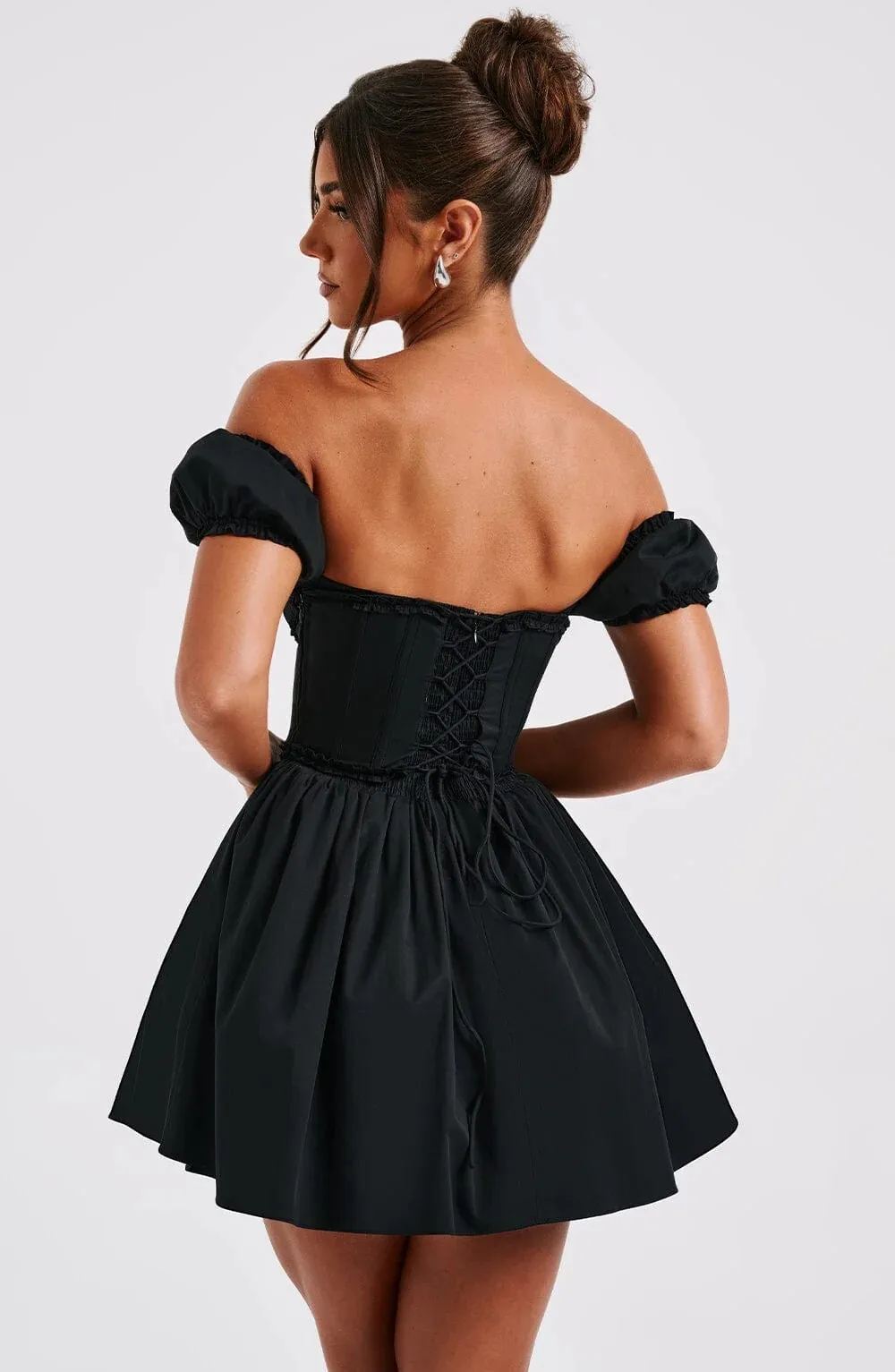 Elegant Sleeveless Tight Pleated Dress For Women Autumn New Sexy Backless Short Skirt Party Club Slim Evening Dress