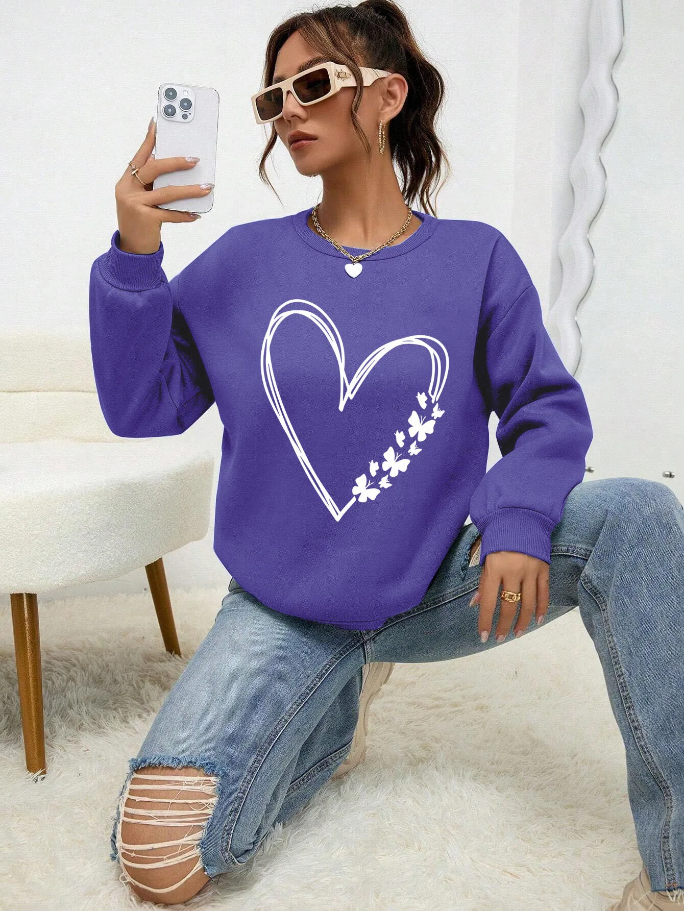 The Great Love At The Edge Of Butterflies Design Sweatshirt Female Fleece Crewneck Hooded Street Autumn Pullover New Sportswear