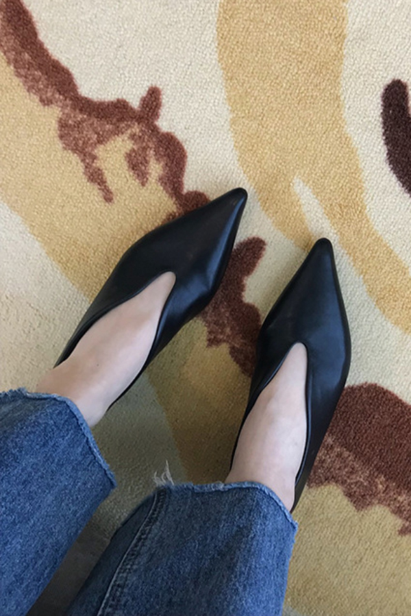 Retro Pointed-toe Low-cut Flat Shoes