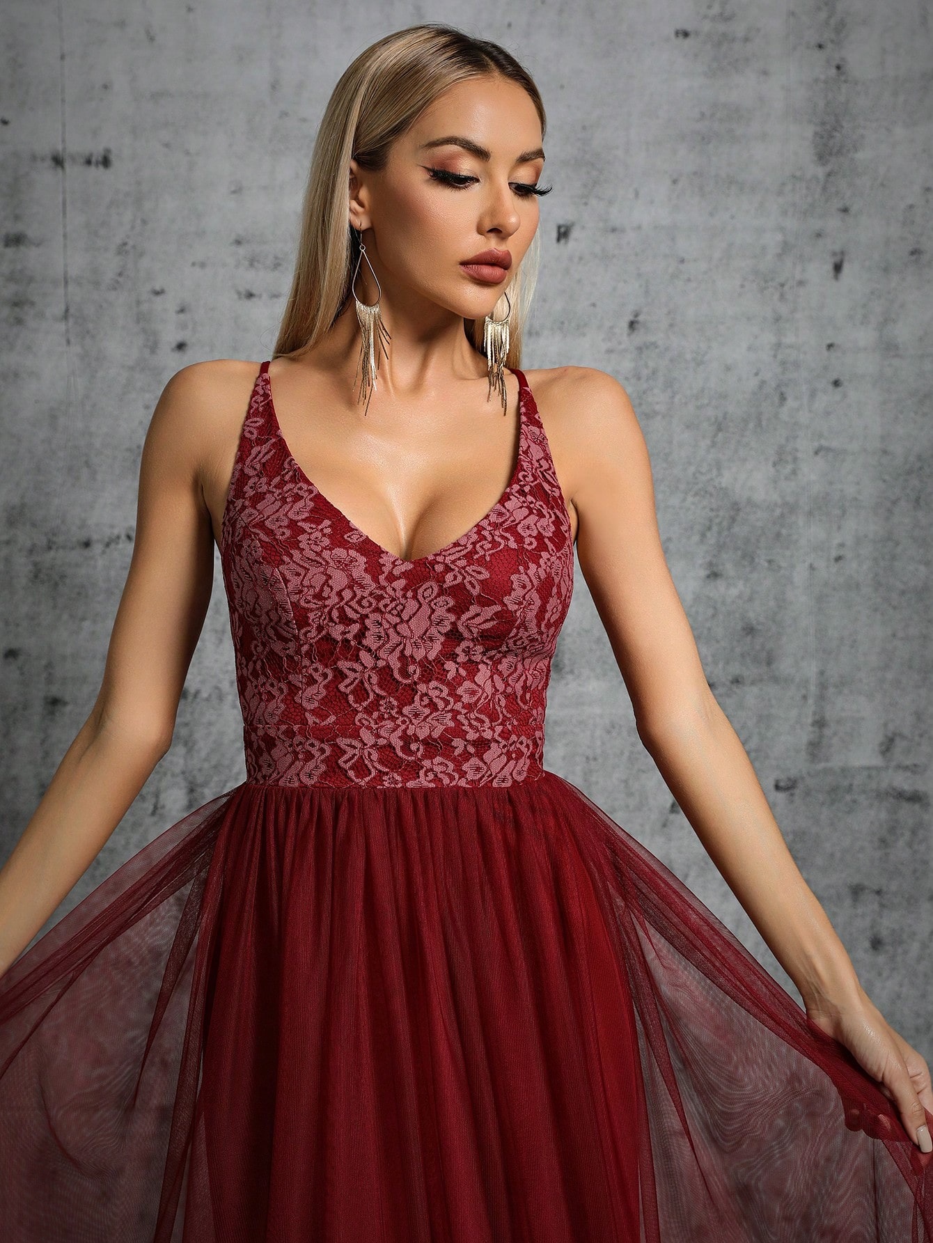 Women Elegant Suspender Evening Dress V neck A line Long Party Evening Dress Annual Meeting Catwalk Dress