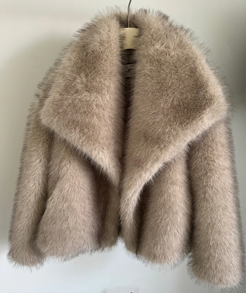 Winter New Fashion Gradient Fluffy Fur Coat Women High Street Luxury Big Fur Collar Faux Fox Fur Jacket Female Overcoats