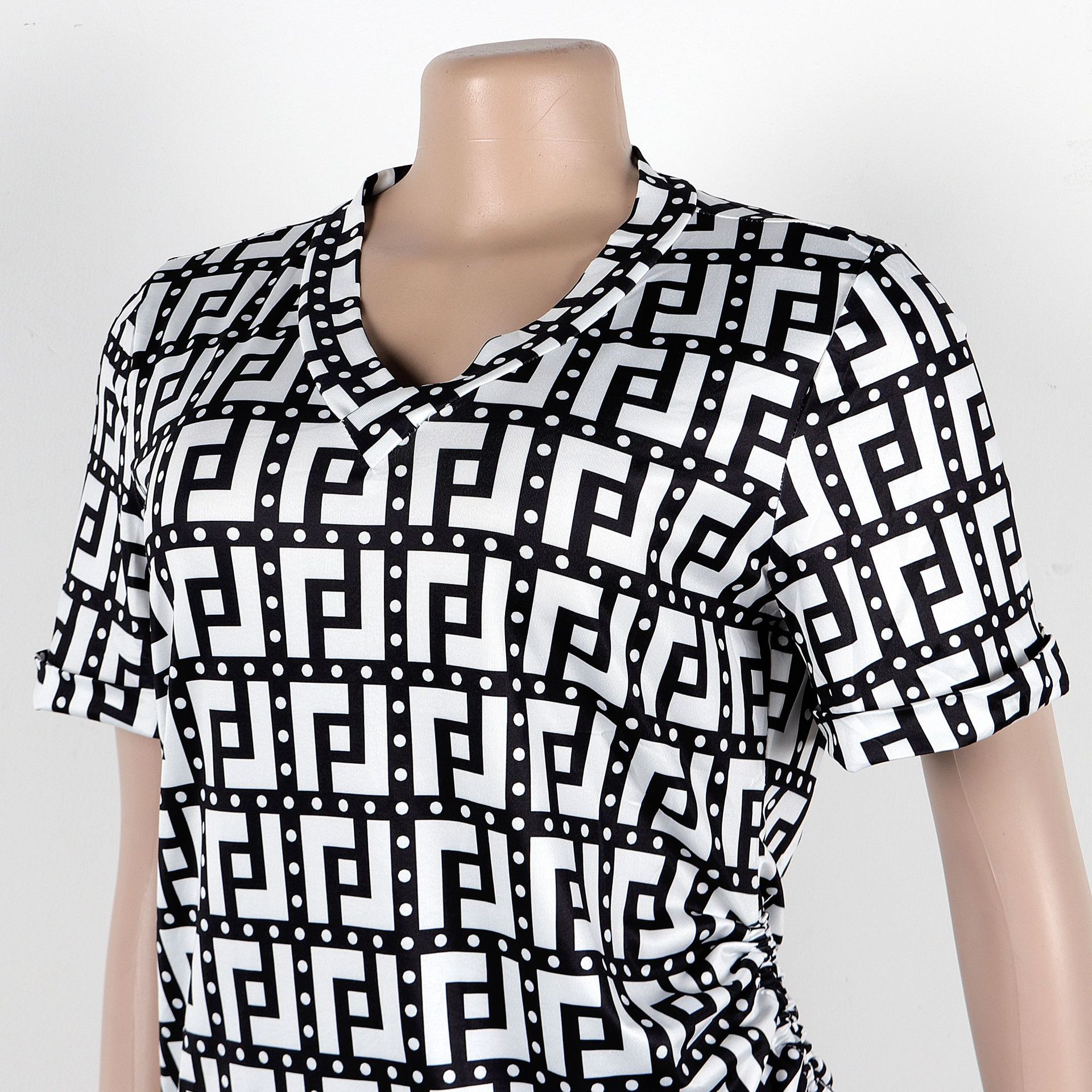 Women Printed V neck Pleating Wide Leg Pants Two Piece Set