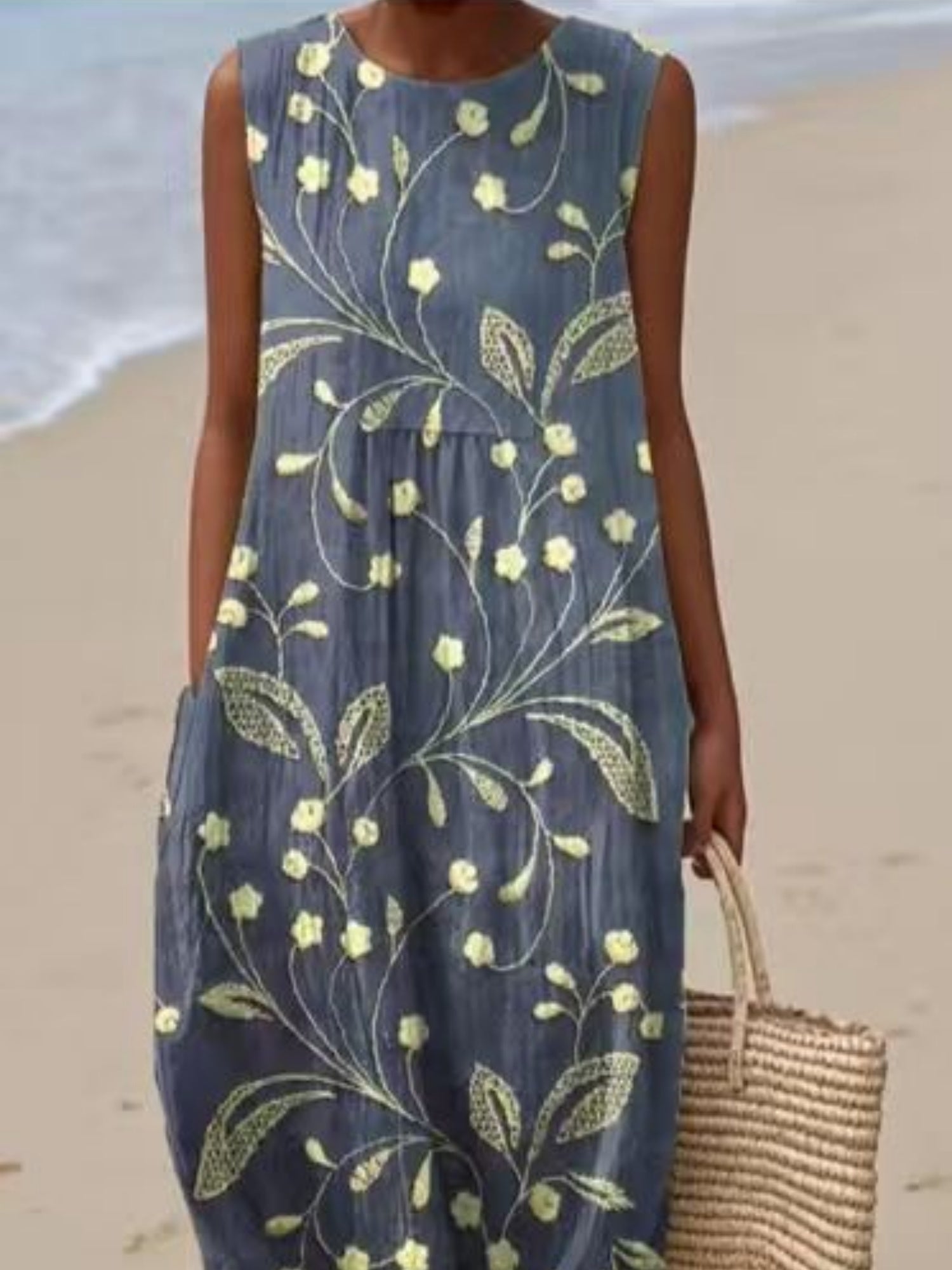 Printed Pocket Round Neck Sleeveless Maxi Dresses