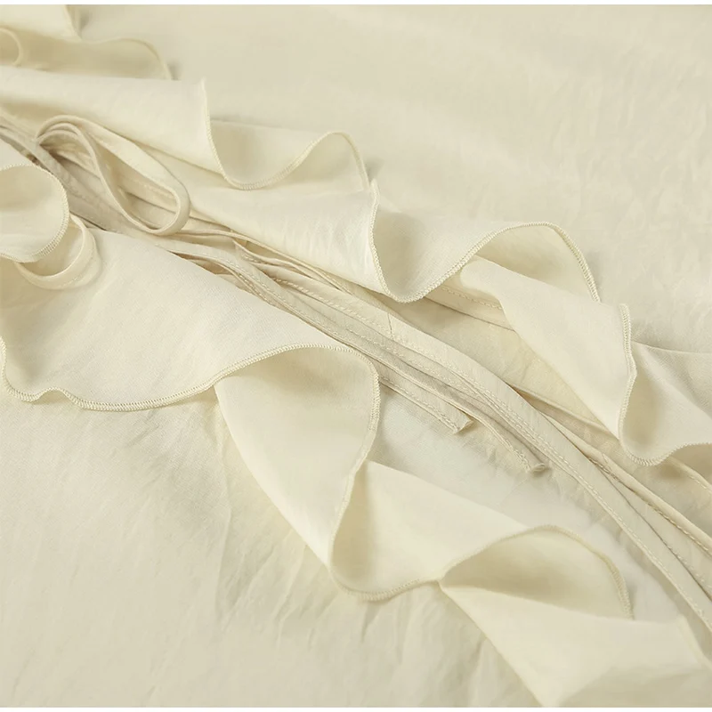 Loose Ruffles Shorts Set For Women 2 Pieces V Neck Hollow Out Shirts Wide Leg Short Pants 2025 Spring Summer Lady White Suit