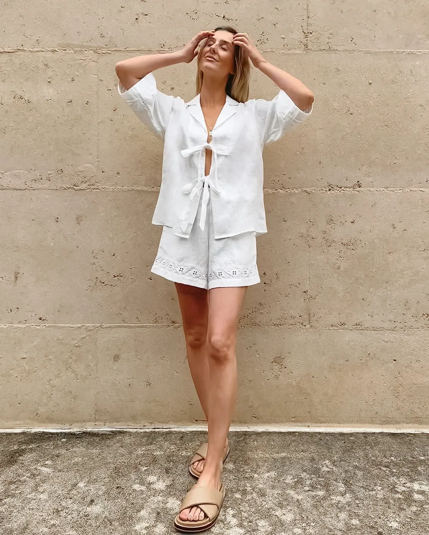 Fashion White Cotton Linen Hollow Out Lace Up Top And Short Pants Suit Women's Loose Top Casual Splice Sets Lady Summer