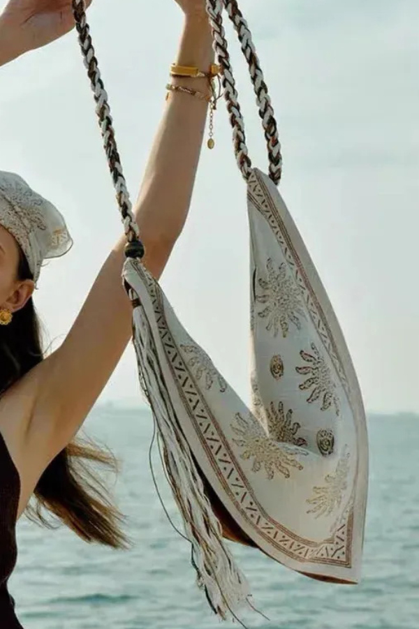 Bohemian Style Tassel Pendant Vacation Crossbody Bag