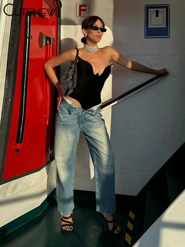 Solid Trend Women Bodysuit Simple Strapless Chic Shape Low Neck Skinny Tank Tops Mujer Classic Wild Street Club Playsuit