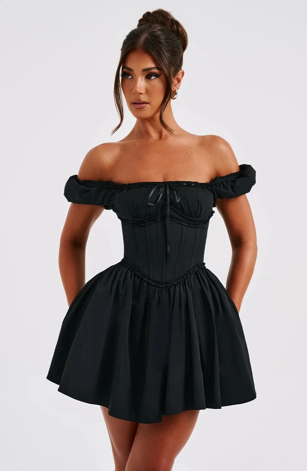 Elegant Sleeveless Tight Pleated Dress For Women Autumn New Sexy Backless Short Skirt Party Club Slim Evening Dress