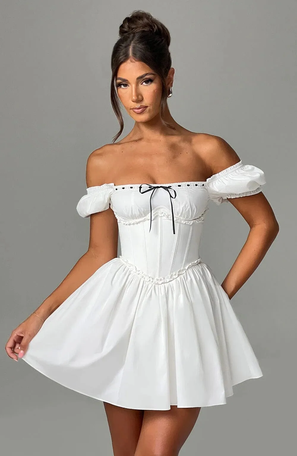Elegant Sleeveless Tight Pleated Dress For Women Autumn New Sexy Backless Short Skirt Party Club Slim Evening Dress