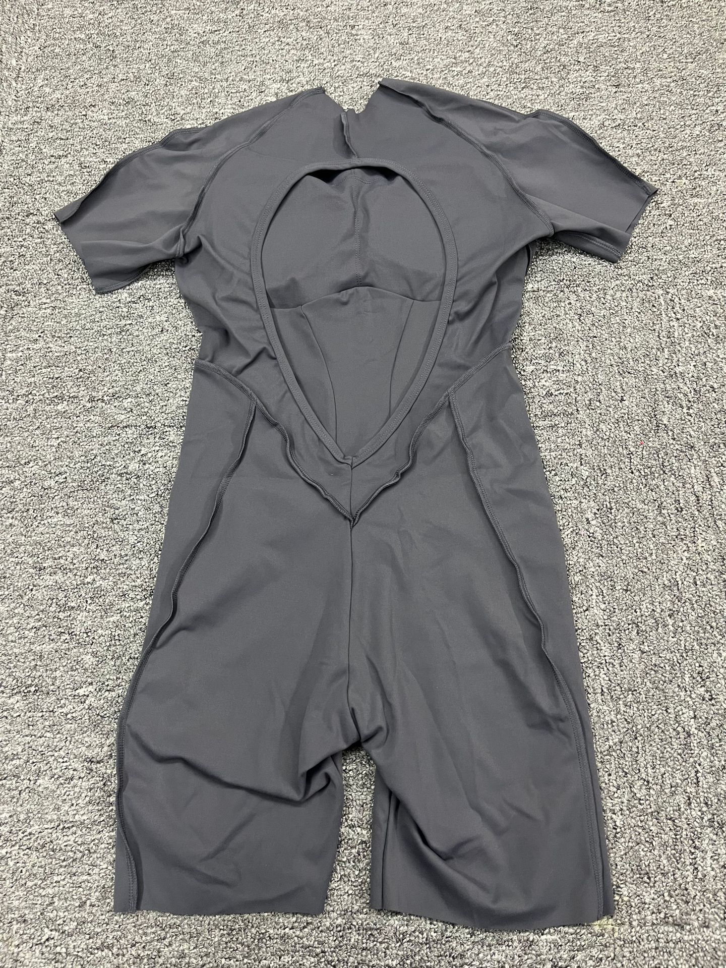 Three Dimensional Beauty Sports Yoga Jumpsuit One Piece Tight Short Sleeve Hollow Out Cutout out Beauty Back Jumpsuit Women Fitness Clothes