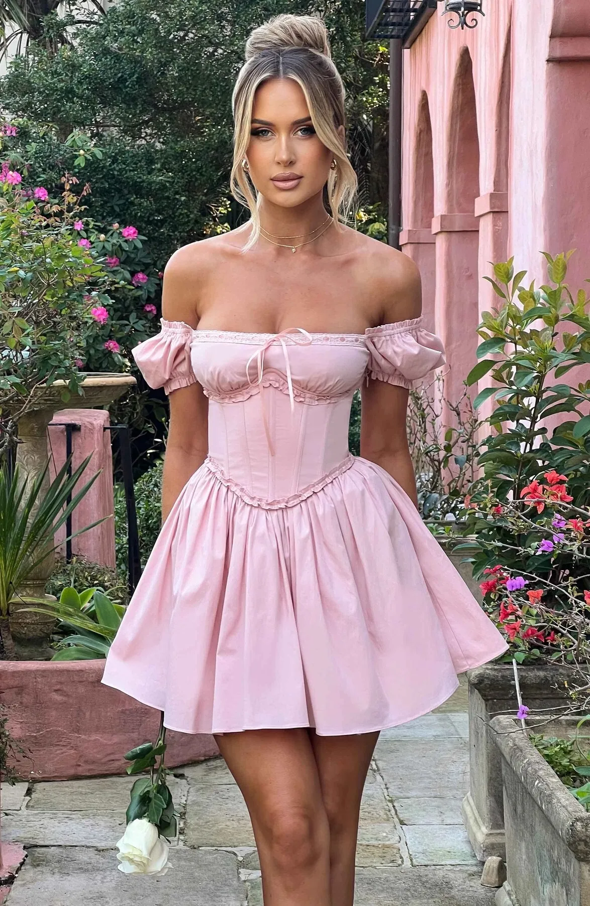 Elegant Sleeveless Tight Pleated Dress For Women Autumn New Sexy Backless Short Skirt Party Club Slim Evening Dress