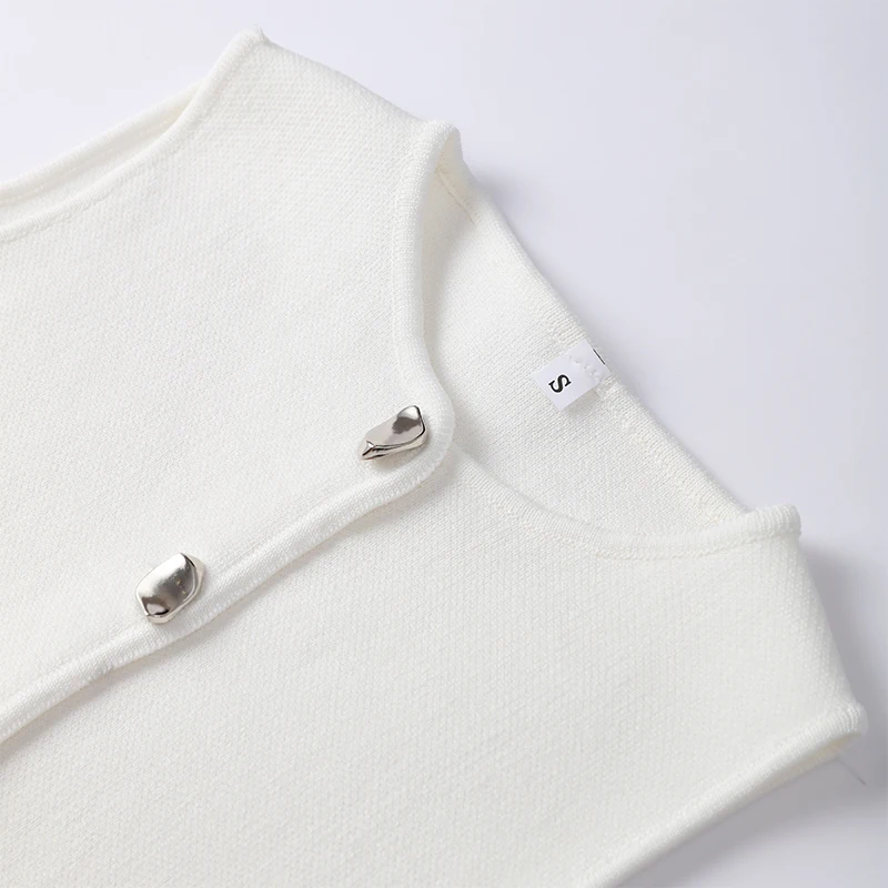 Fashion Knitted Vest Top for Women Short Sleeve V-neck Buttons Loose White Waistcoat Cardigan Female Autumn New in Outwears