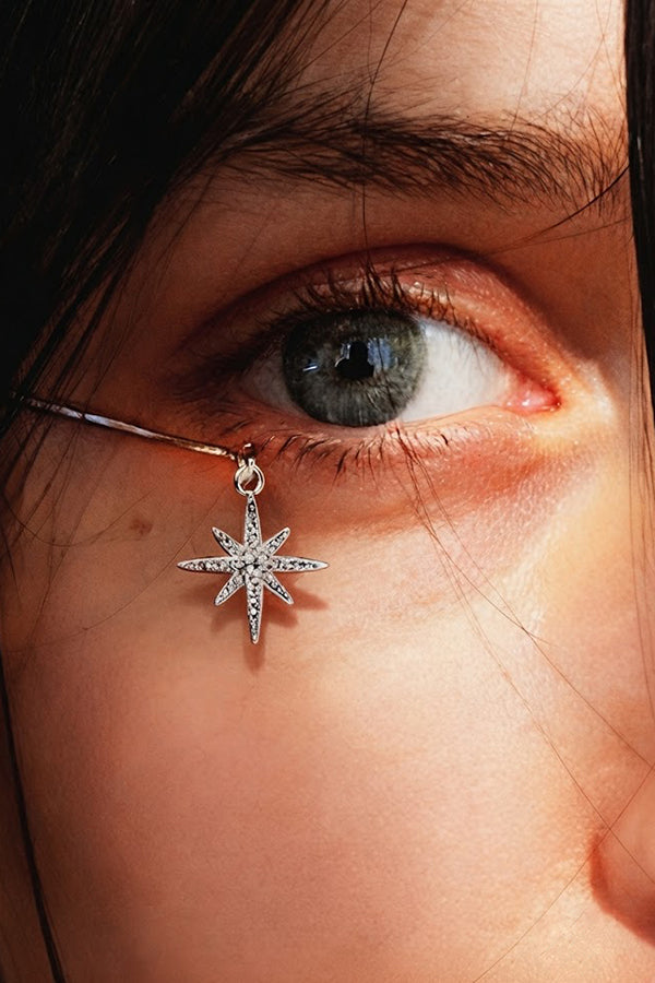 Minimalist Star-shaped Ear Cuff