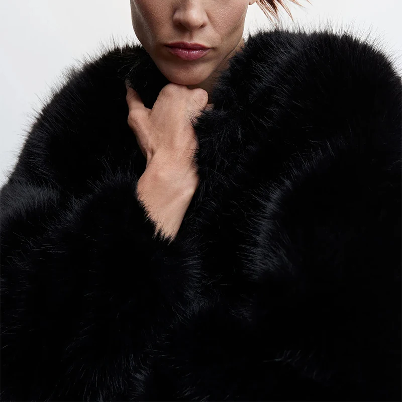 Ins Hot Brand Fashion Black Warm Cozy Cropped Faux Fur Coat Women Winter Chic Girls Street Fashion Luxury Short Fur Jacket