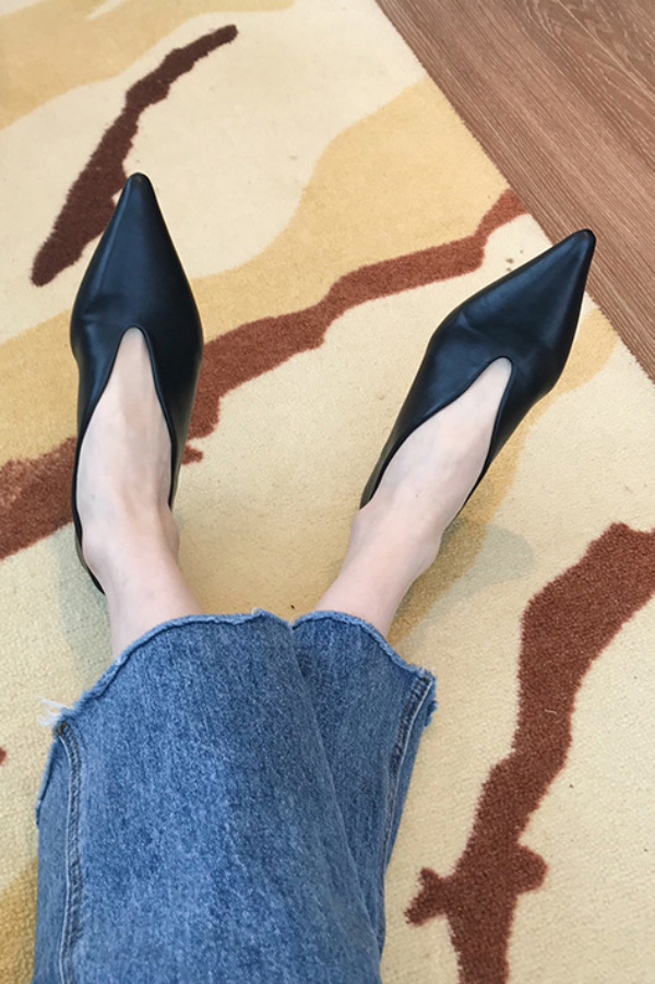 Retro Pointed-toe Low-cut Flat Shoes