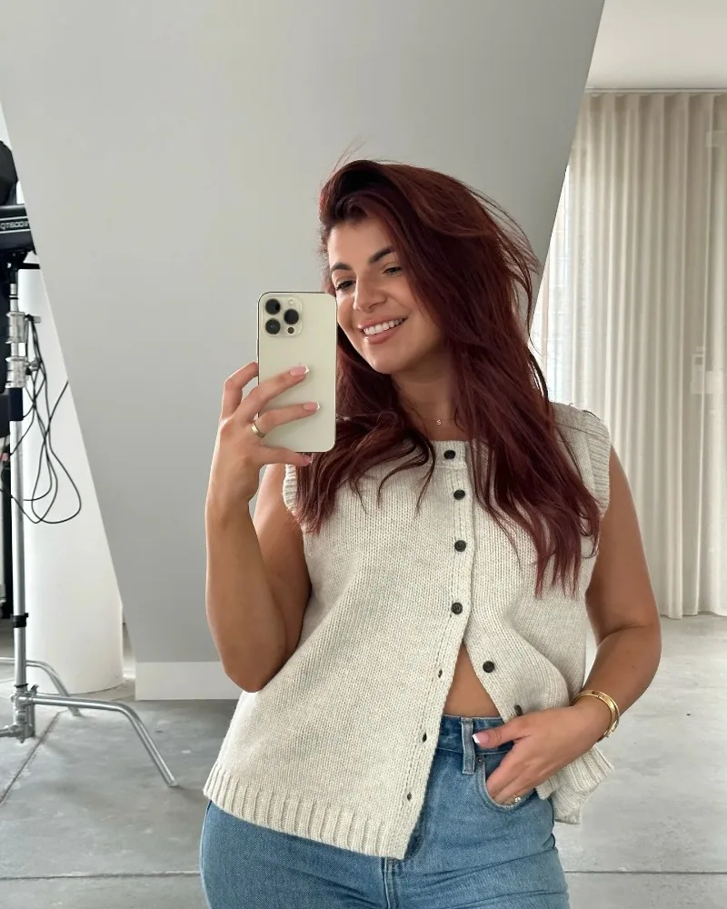 Knitted Vests Top For Women Casual Single-Breasted Knitwear Cardigan Tank Sweater Female Solid Sleeveless 2025 Fashion