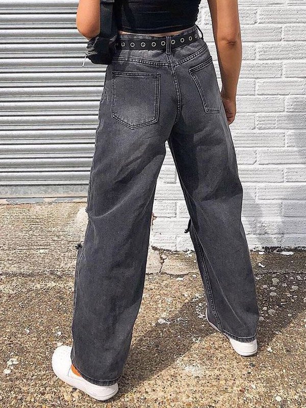 Boyfriend Fit Knee Ripped Jeans