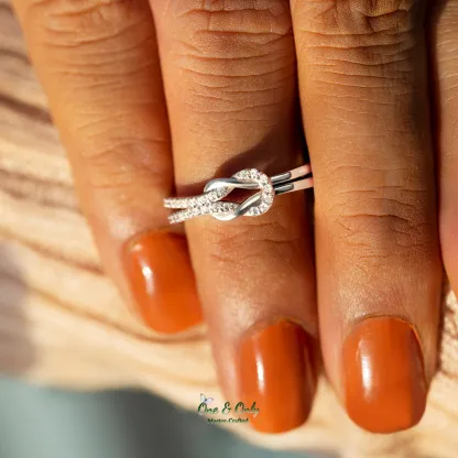 Matching Mother & Daughter Bond Special Sliver Knot Rings | Through every high and low,held as these matching knots