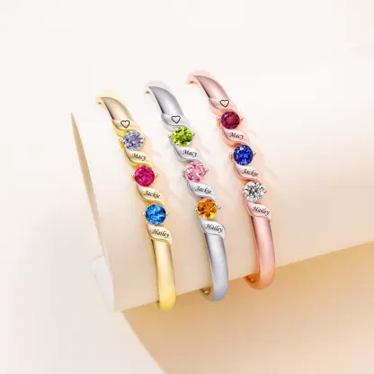 The Family Heartstring Bracelet : Personalized Gift for Mom & Grandma