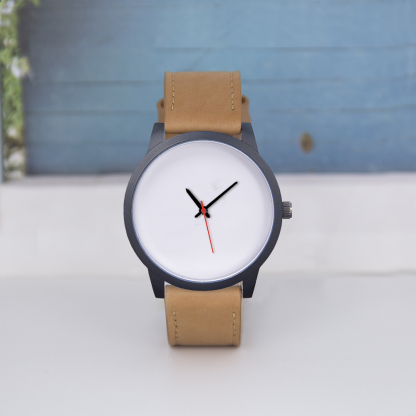 Customizable Quartz Wristwatch