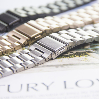 Watch strap made of stainless steel with a width of 22/20mm