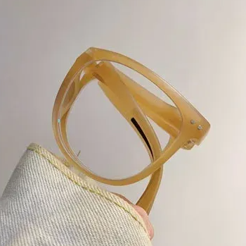 Folding reading glasses