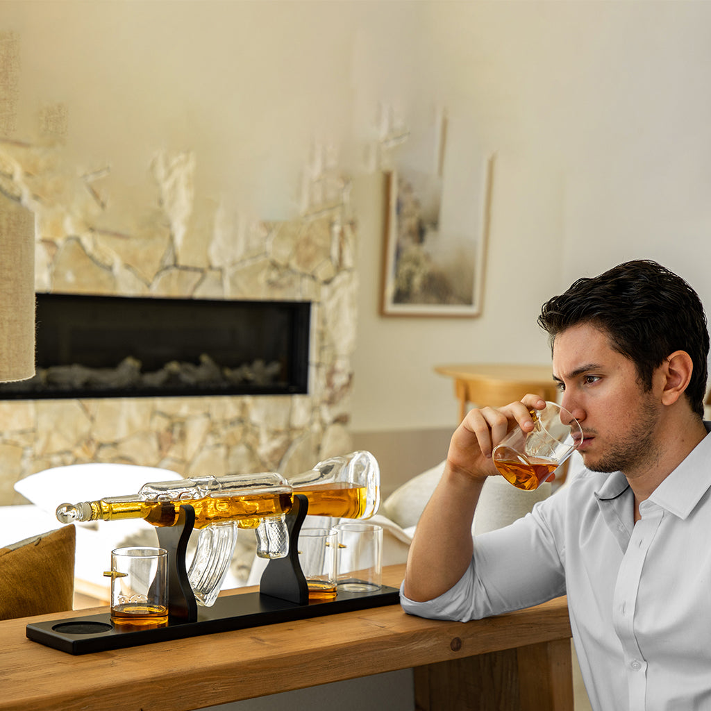 Limited Edition 800ml Elegant Rifle Gun Whiskey Decanter with 4 Bullet Whiskey Glasses and Mahogany Wooden Base