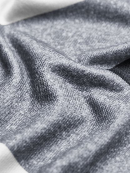 Fit Geometric Elegant Crew Neck T-shirt