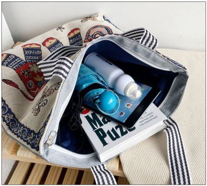 Artistic Vintage Fashion Illustrated Embroidered Shoulder Tote Bag👜