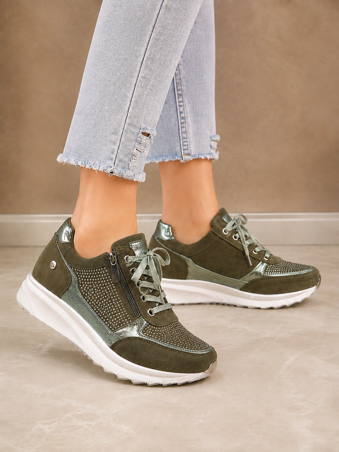 Women’s Orthopedic Comfy Sneakers