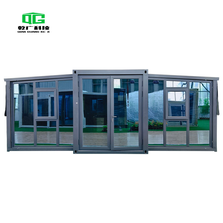 黑边白底大玻璃