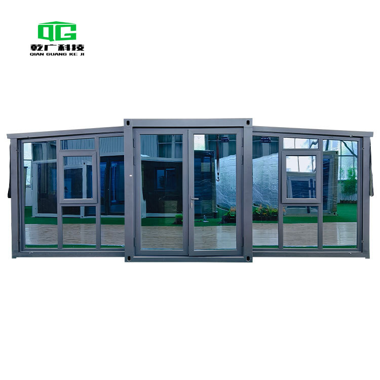 黑边白底大玻璃