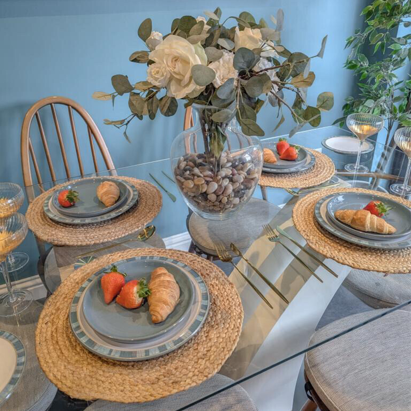 Azure Coupe Medium Plate