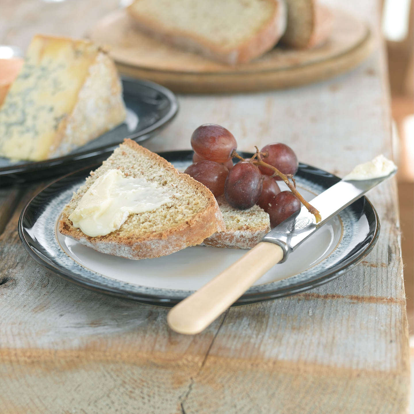 Halo 16 Piece Entertaining Set