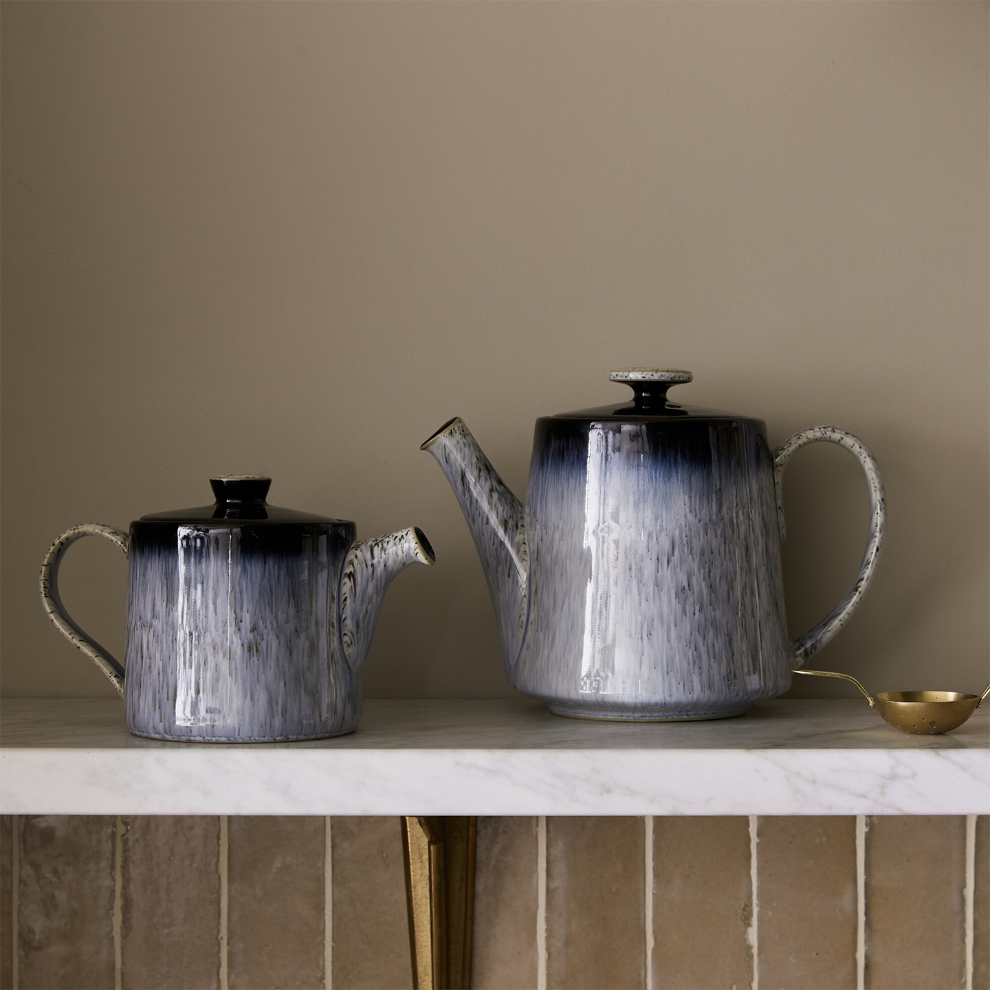 Halo Straight Sided Teapot