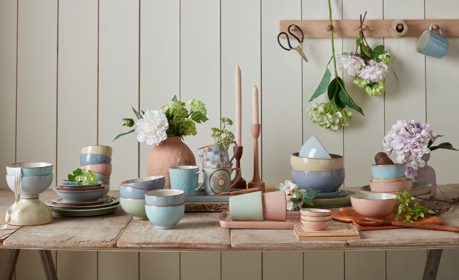 Floral arrangements for Easter table