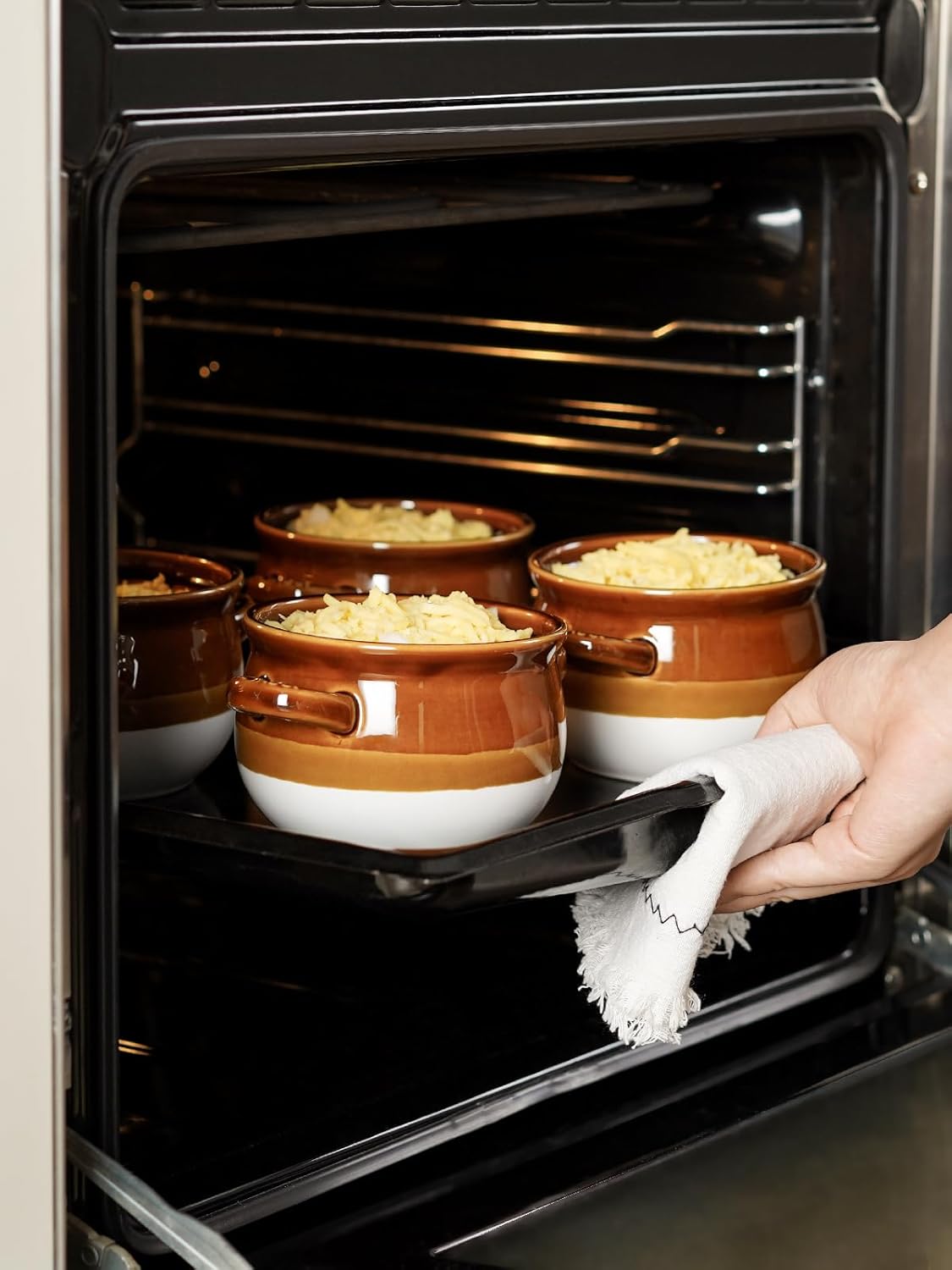 French Onion Soup Bowls with Lid, 16 Oz French Onion Soup Crocks Oven Safe Ceramic Soup Bowls with Handles for Soup, Chili, Beef Stew, Cereal, Pot Pies, Set of 4