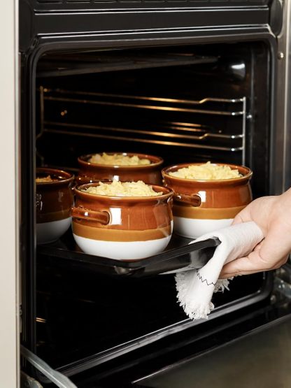 French Onion Soup Bowls with Lid, 16 Oz French Onion Soup Crocks Oven Safe Ceramic Soup Bowls with Handles for Soup, Chili, Beef Stew, Cereal, Pot Pies, Set of 4