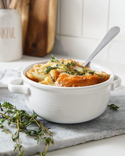 Soup Bowls with Handles, Ceramic French Onion Soup Bowls 22 Ounces for Soup, Cereal, Chilli, Beef Stew, Stackable Serving Bowls Set