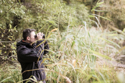 ZEISS Terra ED 10x42 černá/zelená + komfortní křížový popruh Zeiss