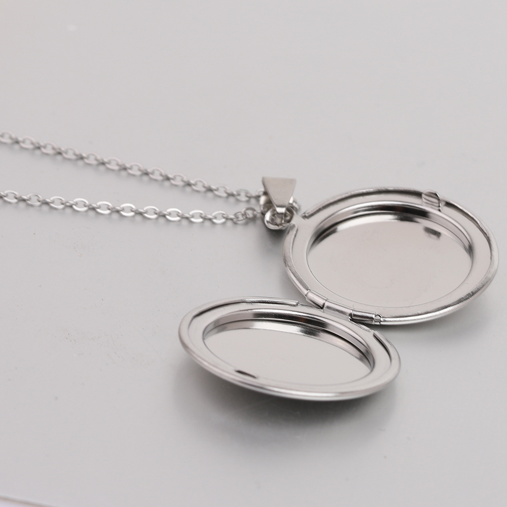 3-Layer Teardrop Engraved Pendant Necklace
