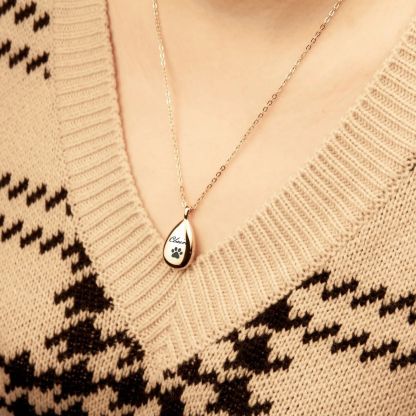teardrop engraved name/photo locket necklace