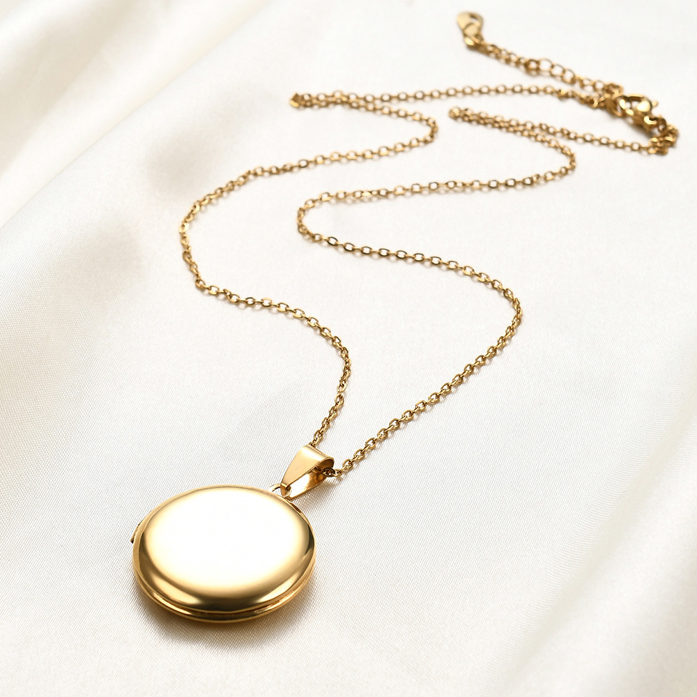 3-Layer Teardrop Engraved Pendant Necklace
