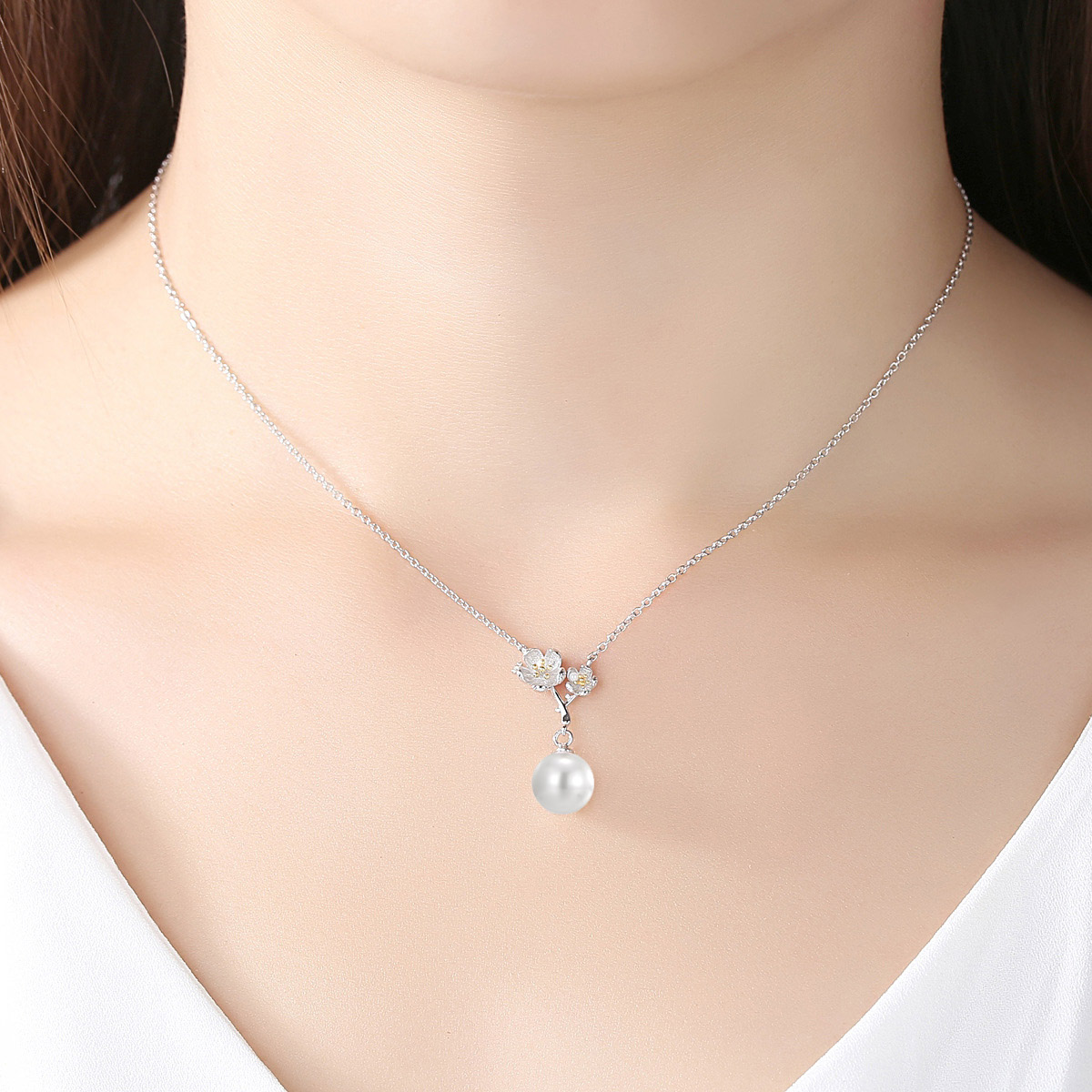 Nexwave NFC Pearl Necklace