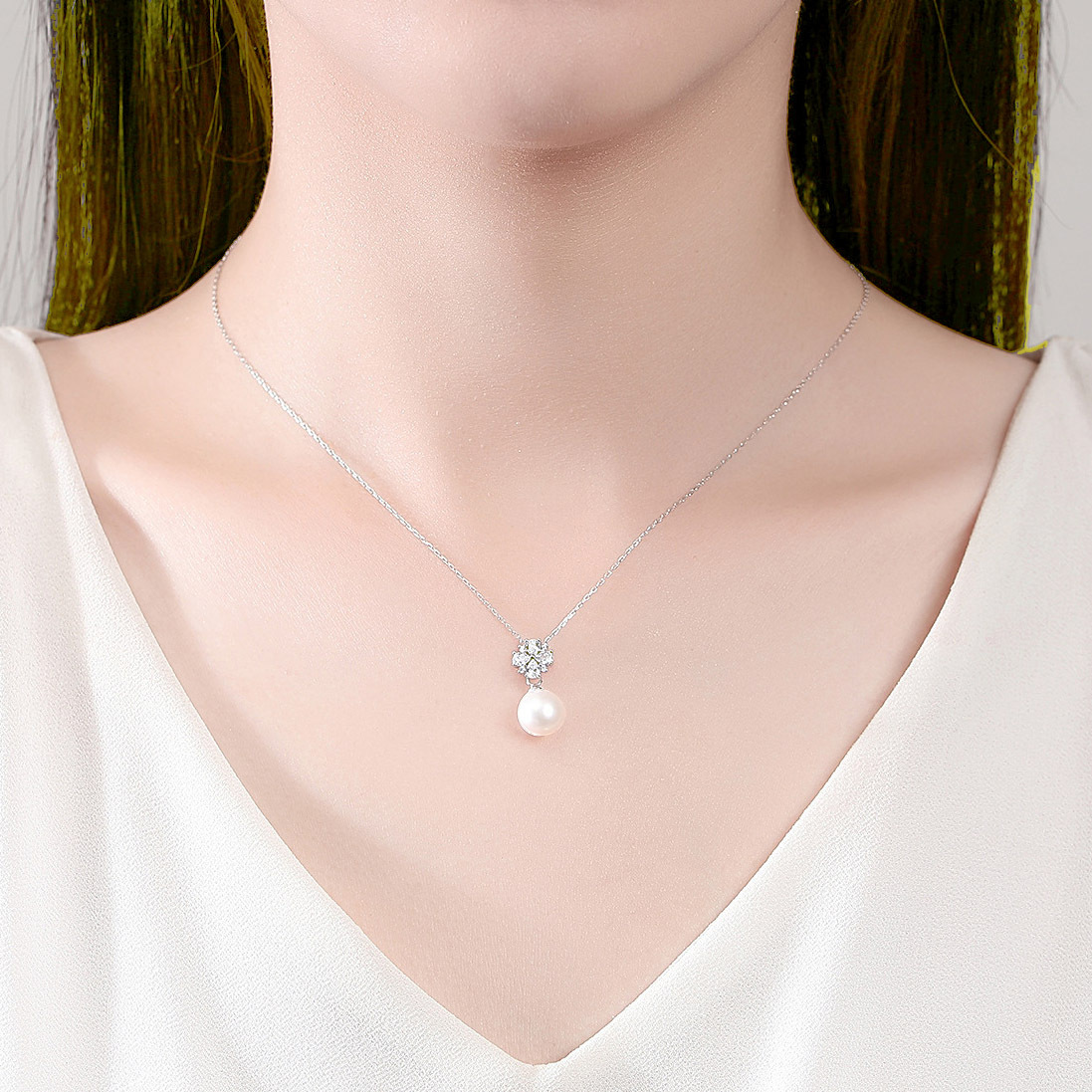 NovaLink NFC Pearl Necklace