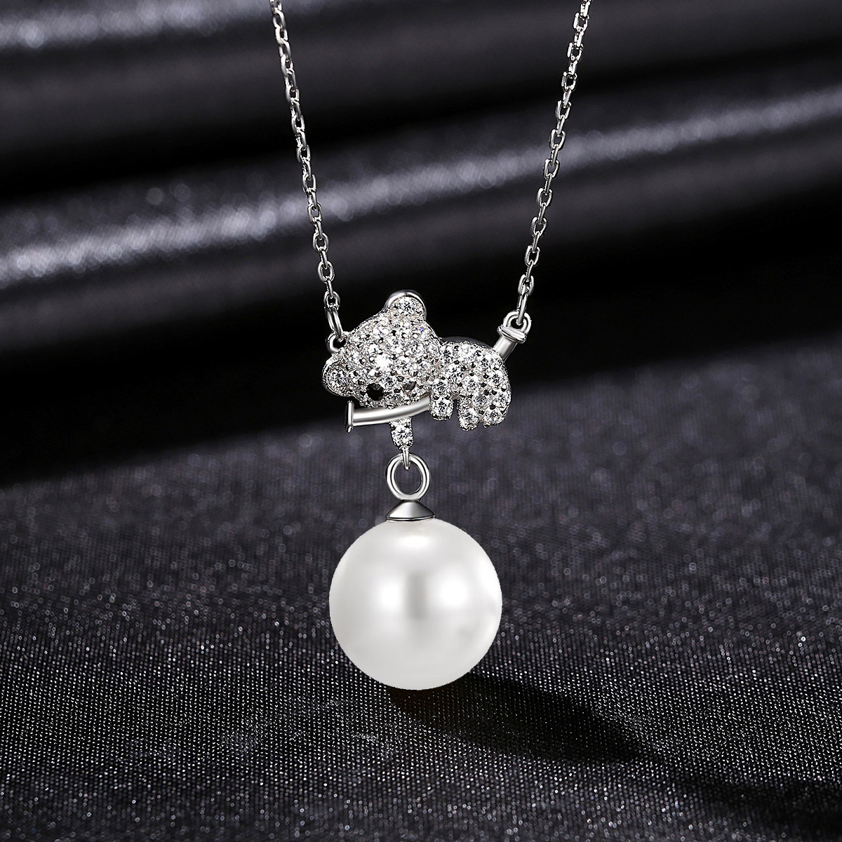 Nebula Link NFC Pearl Necklace