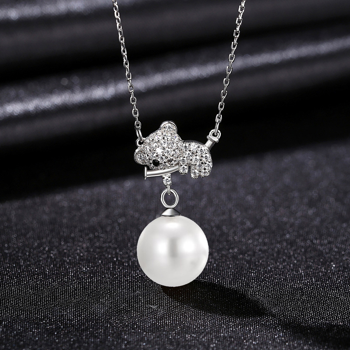 Nebula Link NFC Pearl Necklace